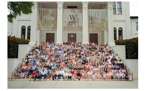 The class of 2019 poses for their classic freshman year photo on the steps of Old Main at the completion of orientation. (Photo credit to Wofford College)