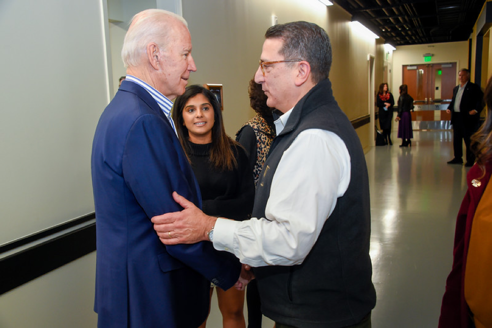 Presidential+Candidate+Joe+Biden+meets+with+Wofford+President+Nayef+Samhat.+Photo+courtesy+of+Mark+Olencki