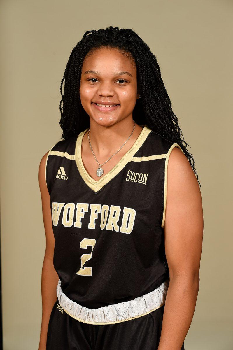 Photo courtesy of Mark Olencki.
Niyah Lutz ‘22 is a guard on the Women’s Basketball team. Lutz comments on what she has seen as the impact of the NIL change on campus.