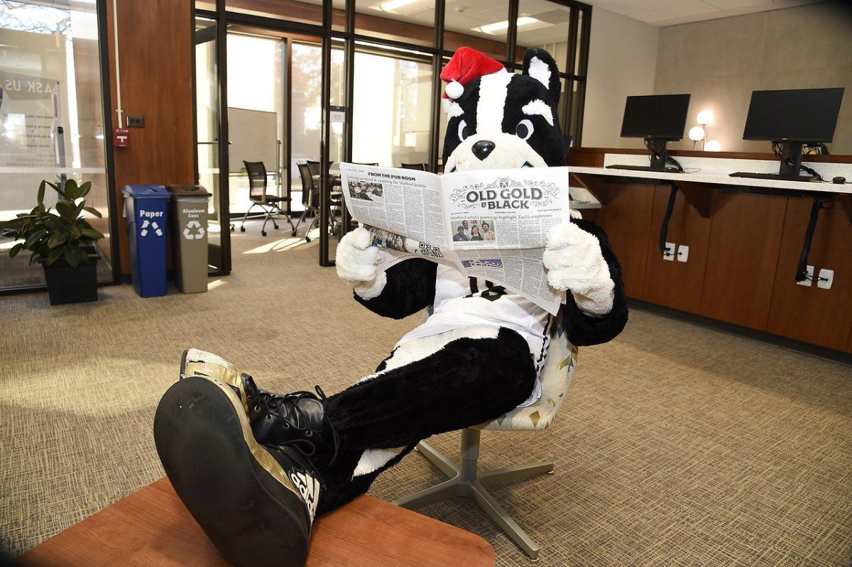 Photo courtesy of Mark Olencki.
Boss the Terrier reads Old Gold & Black in his free time, as do many other terriers. Come join the flip side and write for OG&B.