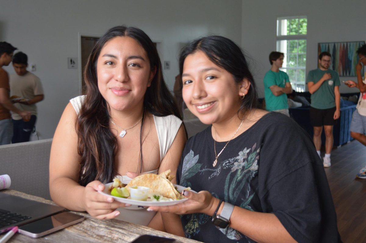 OLAS members eat tacos at a study break in the AMS house on Sept. 26. Members celebrate Hispanic Heritage Month with events.